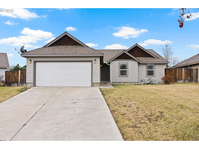 $450,000 | 1151 Northwest 21st Place, Redmond, OR 97756
