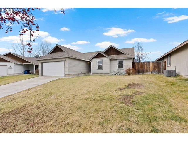 $450,000 | 1151 Northwest 21st Place, Redmond, OR 97756