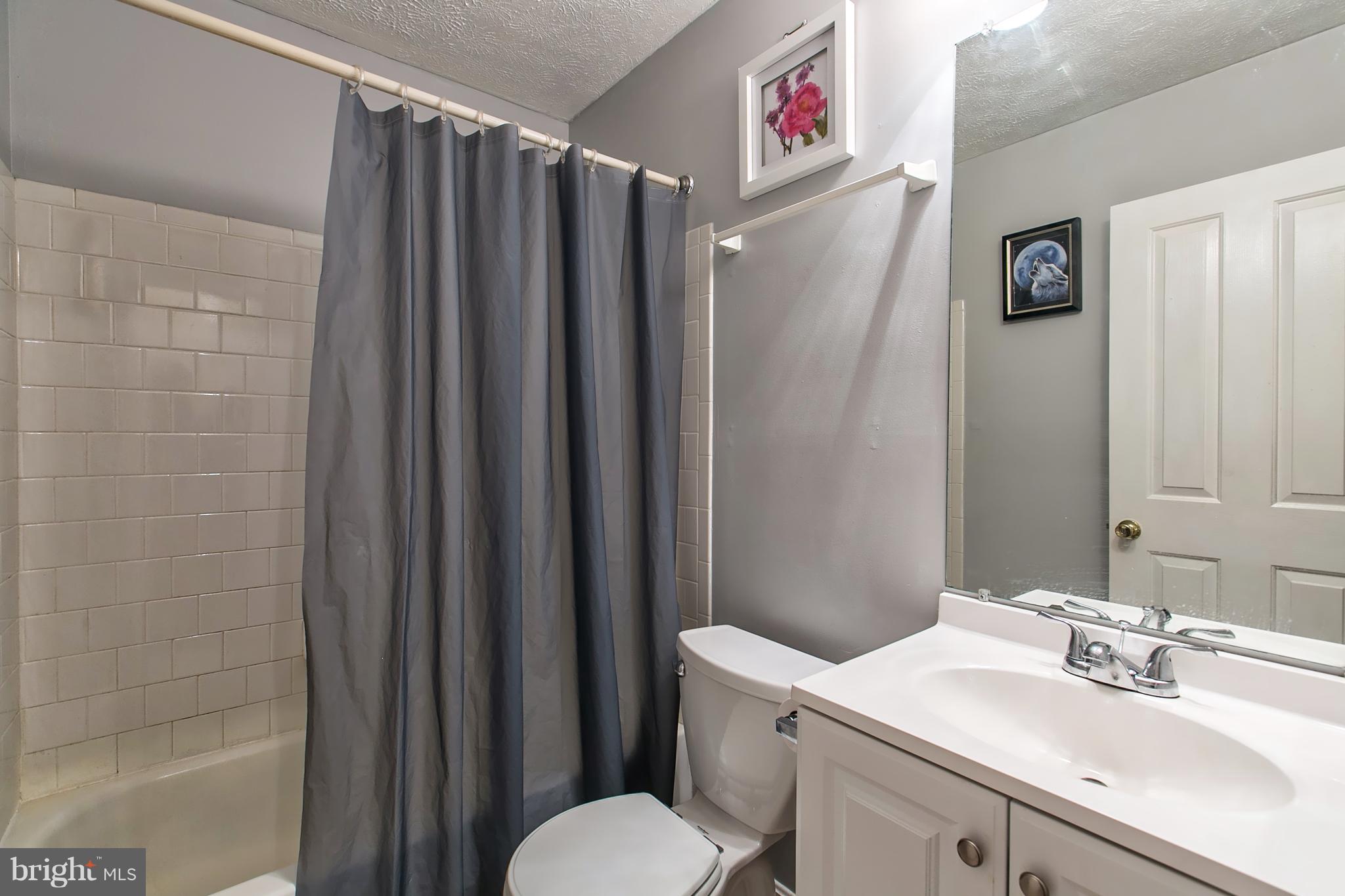 9327 Ridings Way Laurel, MD 20723 - Photo 20 of 30 Hall Bath