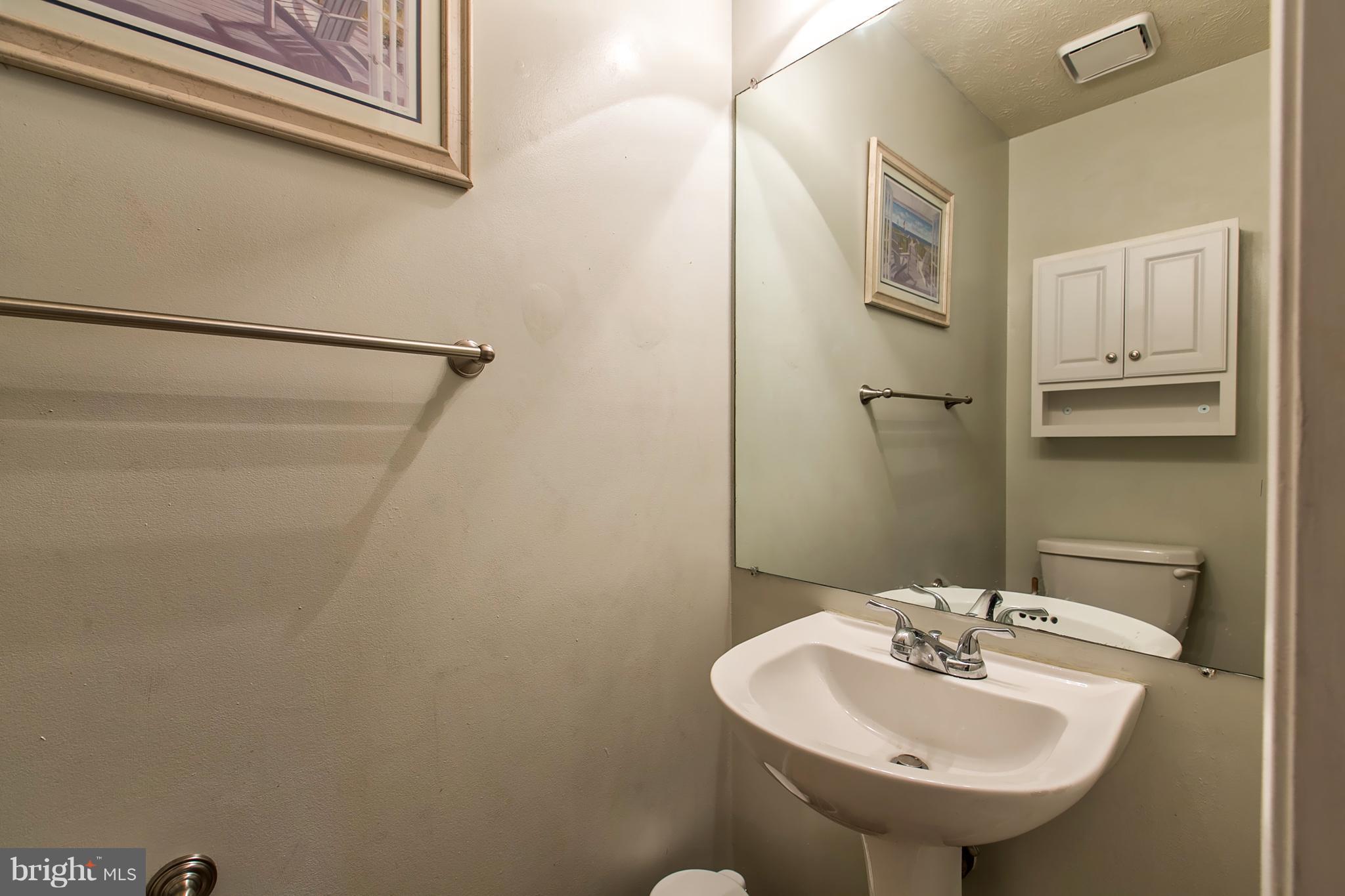 9327 Ridings Way Laurel, MD 20723 - Photo 7 of 30 1/2 Bath Main Level