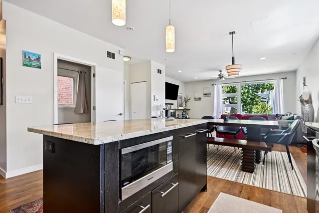 $779,000 | 1214 North Rockwell Street, Chicago, IL 60622