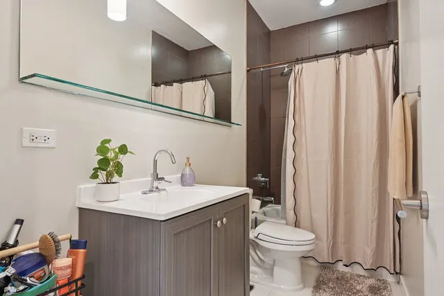 $779,000 | 1214 North Rockwell Street, Chicago, IL 60622