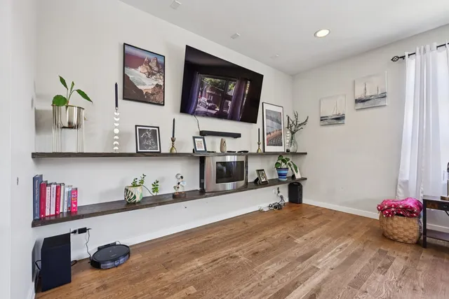 $779,000 | 1214 North Rockwell Street, Chicago, IL 60622