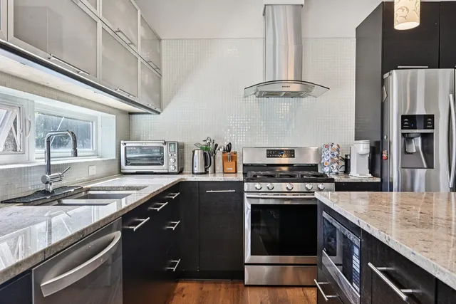 $779,000 | 1214 North Rockwell Street, Chicago, IL 60622