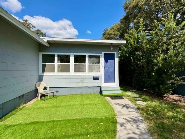 $2,200 | 543 13th Avenue South, Unit 1/2, St. Petersburg, FL 33701