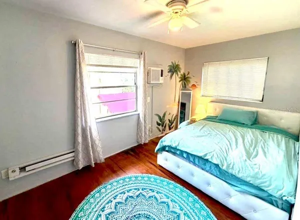 $2,200 | 543 13th Avenue South, Unit 1/2, St. Petersburg, FL 33701