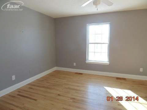 712 West Church Road Morrice, MI 48857 - Photo 9 of 27 20391855-8.JPG