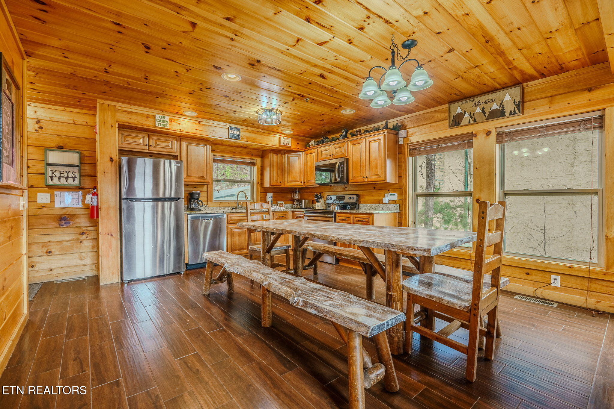 4831 Highland Pl Way Pigeon Forge, TN 37863 - Photo 15 of 48 8-web-or-mls-_DSC6296-HDR