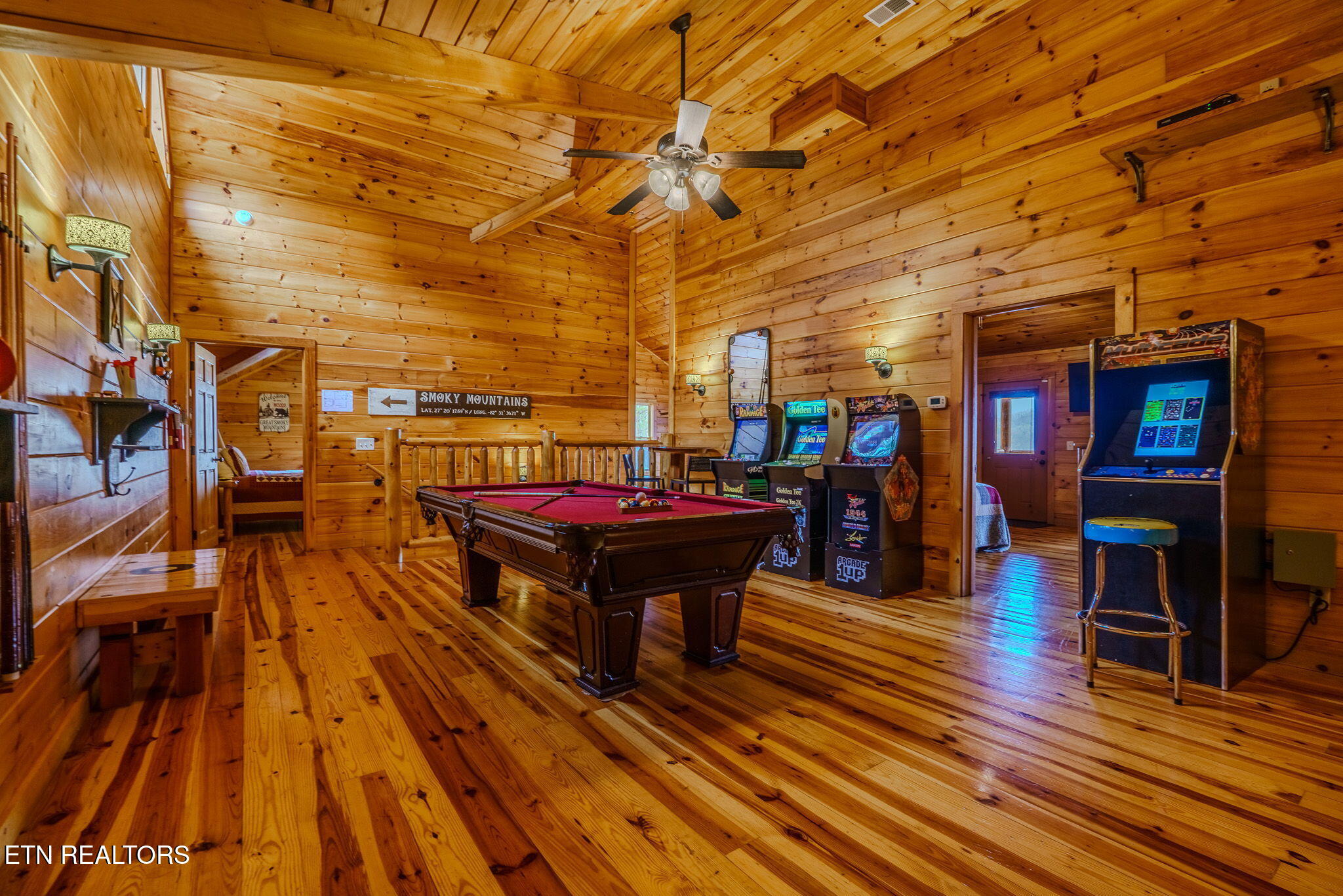 4831 Highland Pl Way Pigeon Forge, TN 37863 - Photo 21 of 48 18-web-or-mls-_DSC6446-HDR