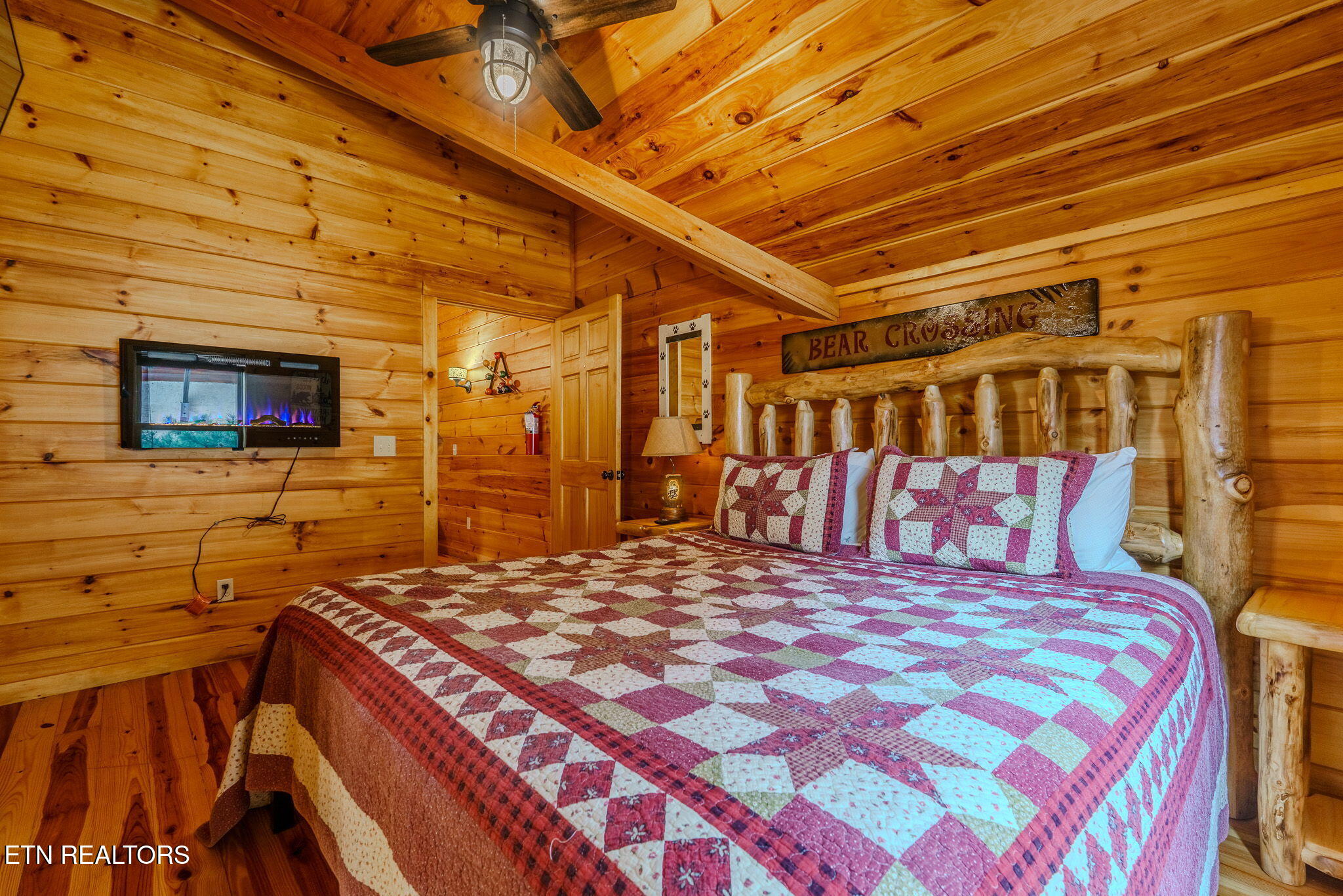 4831 Highland Pl Way Pigeon Forge, TN 37863 - Photo 28 of 48 25-web-or-mls-_DSC6521-HDR