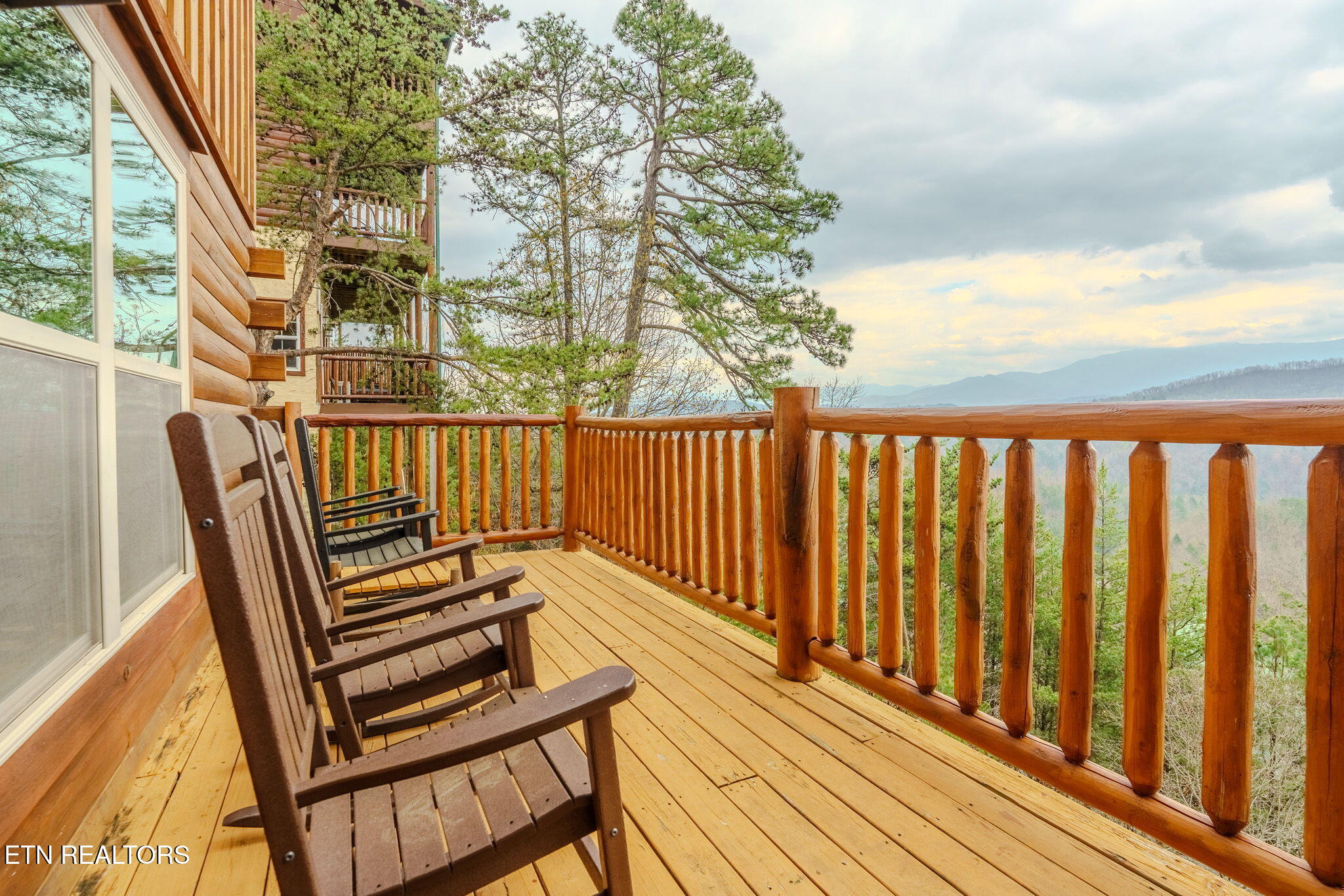 4831 Highland Pl Way Pigeon Forge, TN 37863 - Photo 43 of 48 40-web-or-mls-_DSC6711-HDR