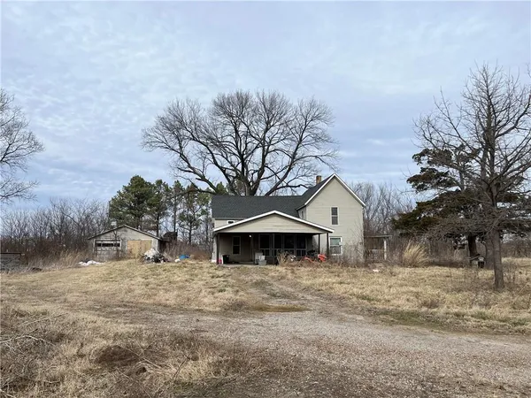 $65,000 | 847 South 30th Street, McCune, KS 66753