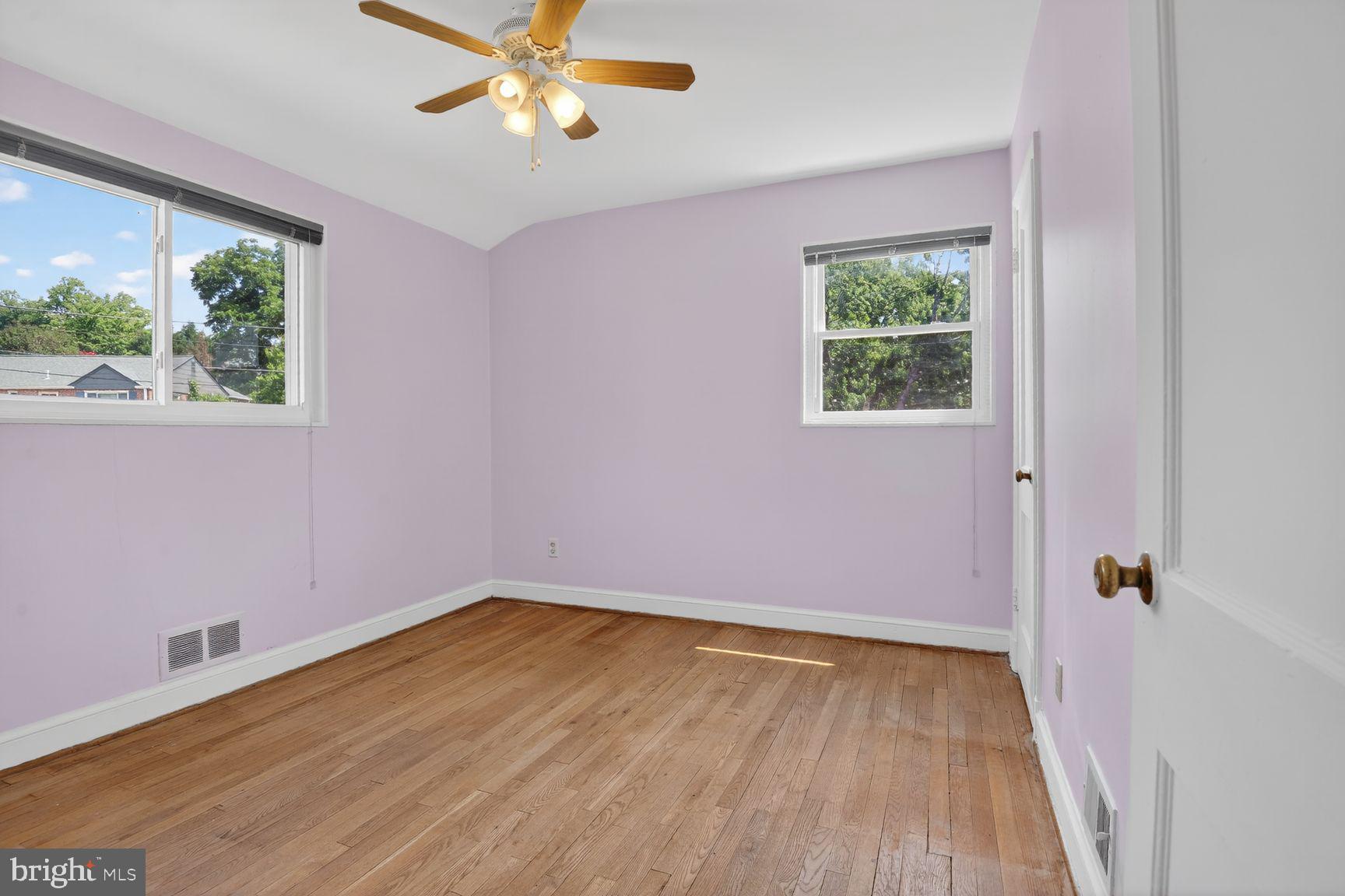 11015 Burnley Terrace Silver Spring, MD 20902 - Photo 14 of 29 Bedroom #1 w/ceiling fan