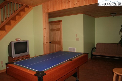 552 Roby Poe Road Crumpler, NC 28617 - Photo 6 of 11 Gallery Image 6