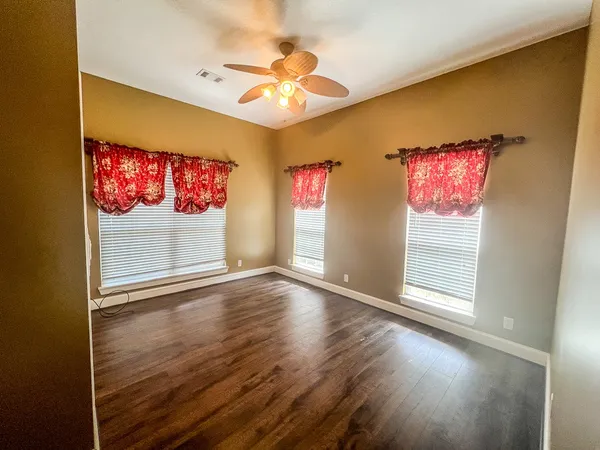 $2,200 | 9500 Mayfield - Main House, Richards, TX 77873