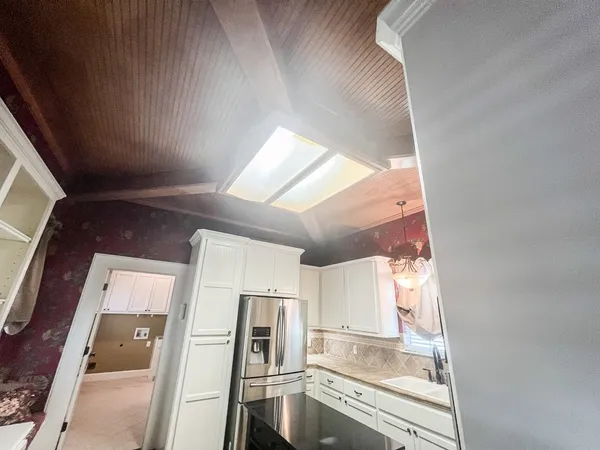 $2,200 | 9500 Mayfield - Main House, Richards, TX 77873