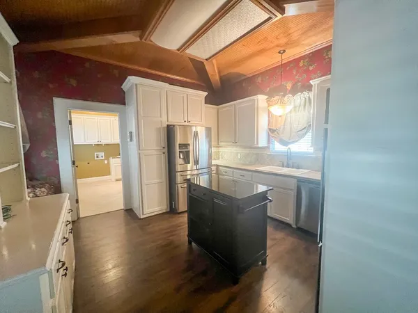 $2,200 | 9500 Mayfield - Main House, Richards, TX 77873