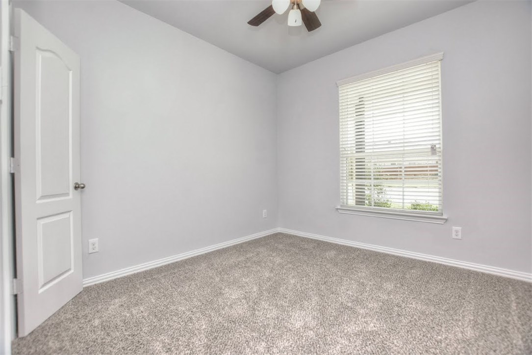 704 Bonnet Boulevard Georgetown, TX 78628 - Photo 17 of 40