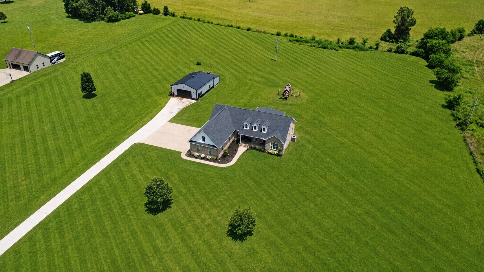 2829 Anes Station Road Lewisburg, TN 37091 - Photo 7 of 61 Gallery Image 7