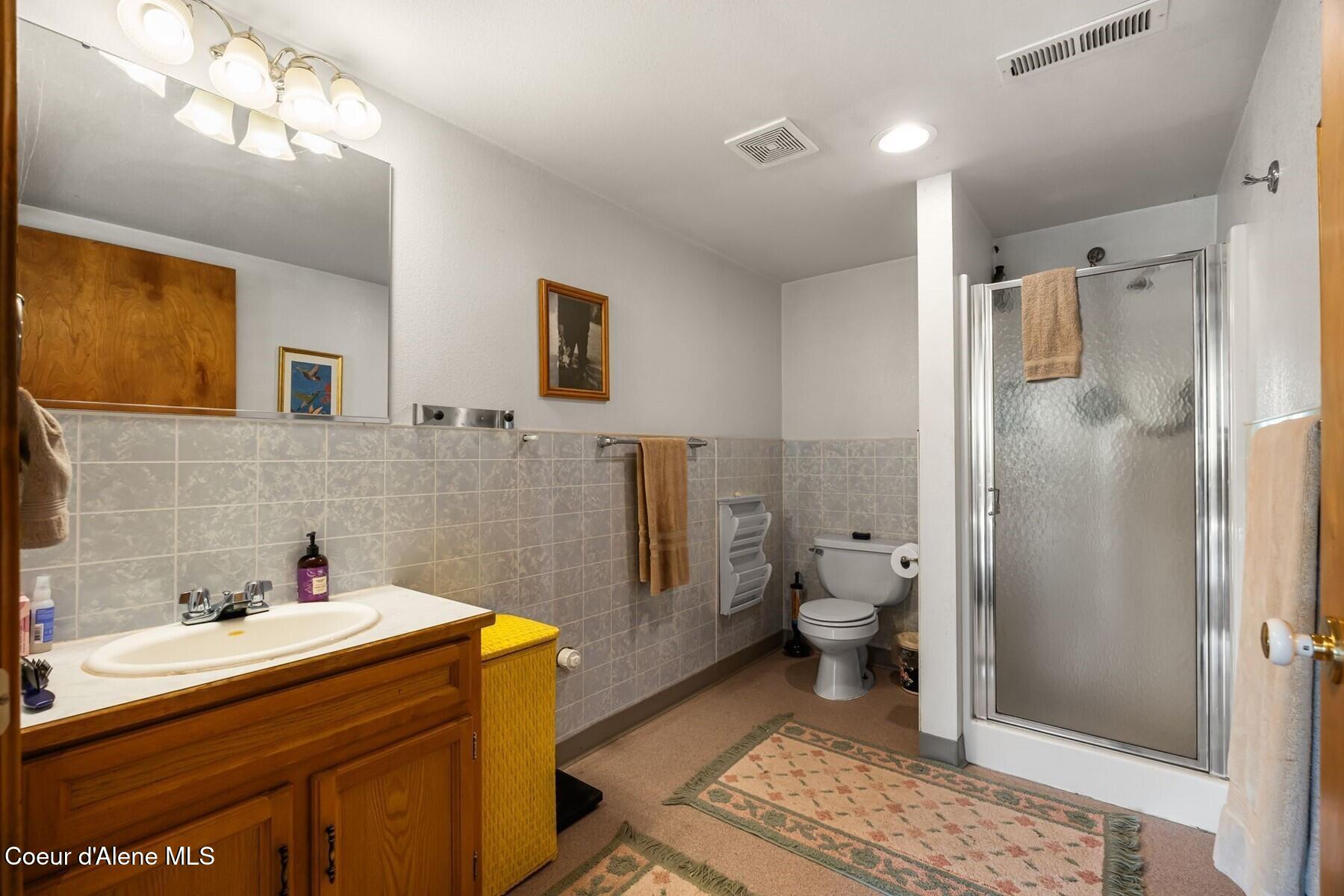 4456 West Side Road Bonners Ferry, ID 83805 - Photo 43 of 77 Bathroom