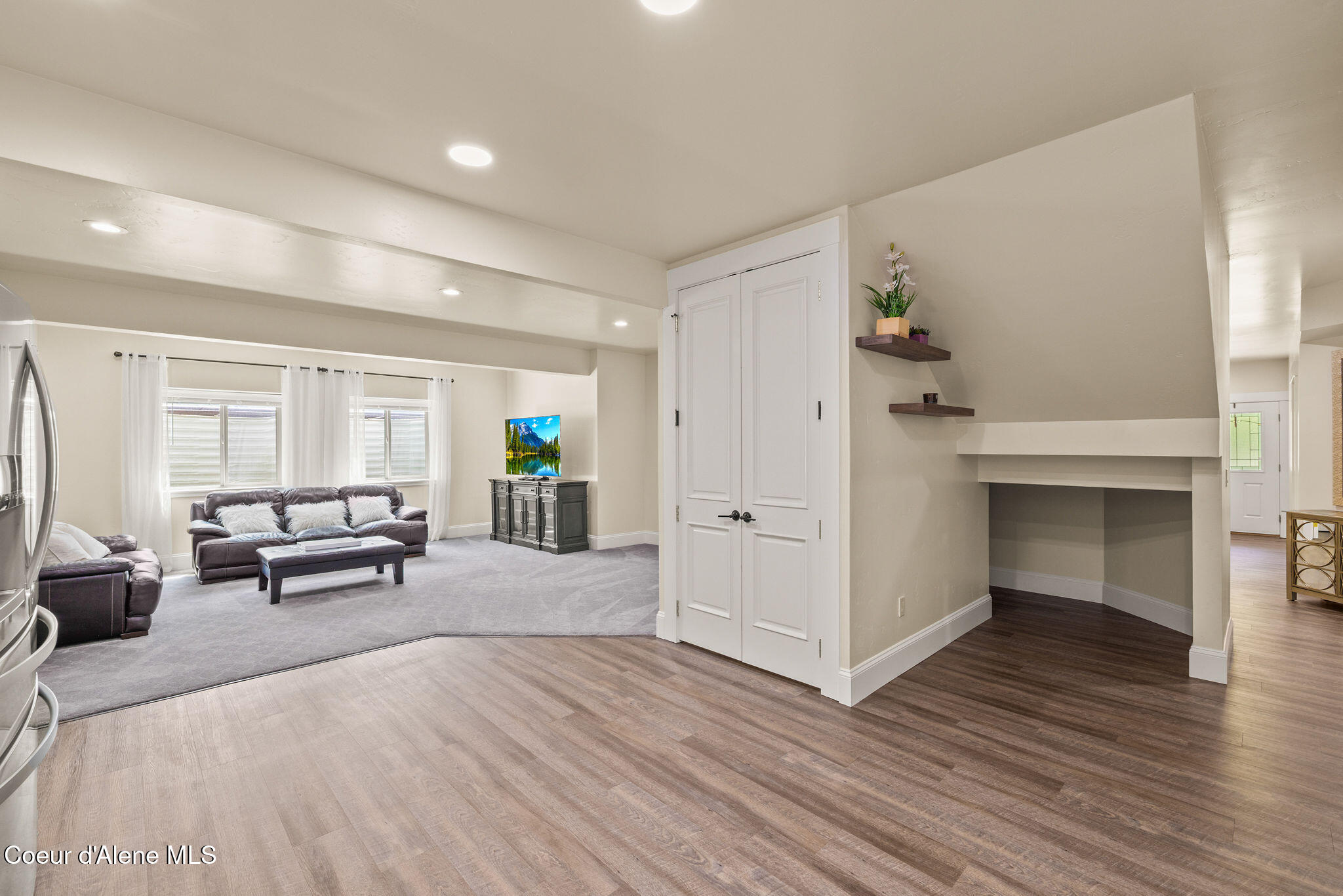 15746 North Pinewood Way Hayden, ID 83835 - Photo 49 of 97 Family Room