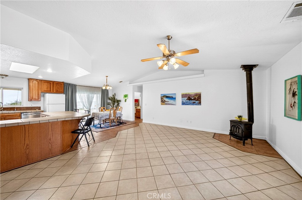 1246 Locust Road Pinon Hills, CA 92372 - Photo 5 of 58