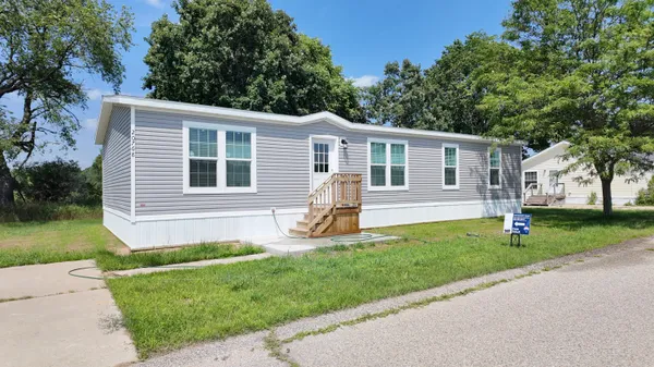 $100,000 | 20768 Kalamazoo Road, Big Rapids, MI 49307