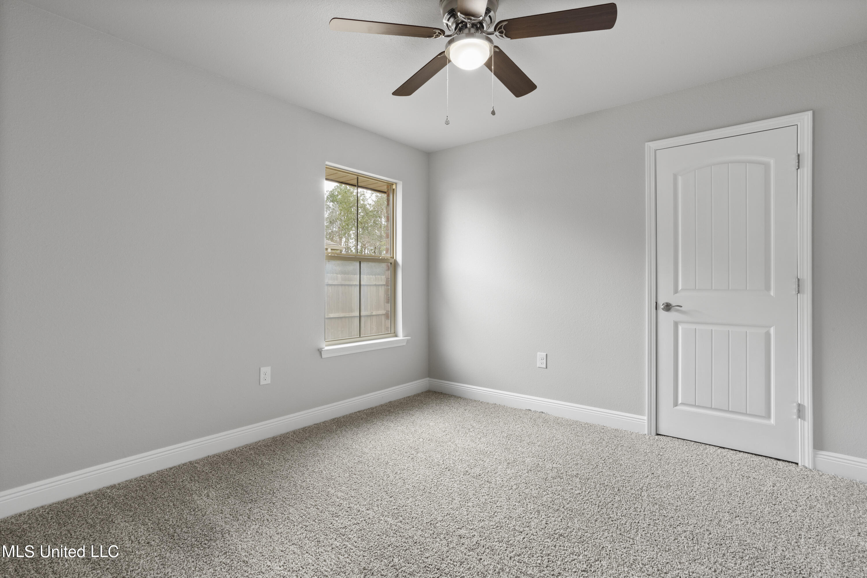 6261 Roxanne Way Biloxi, MS 39532 - Photo 26 of 37 026