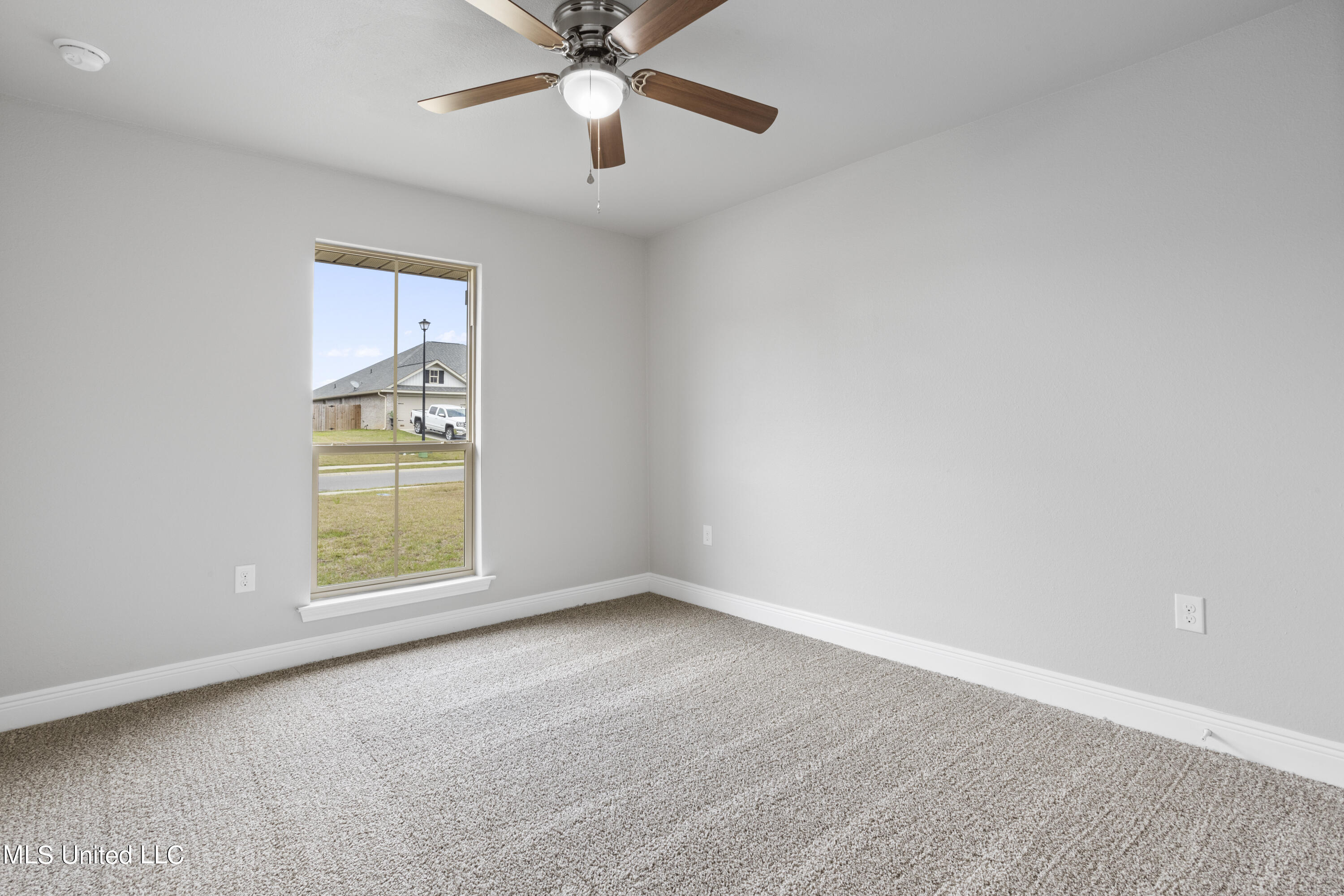 6261 Roxanne Way Biloxi, MS 39532 - Photo 27 of 37 027