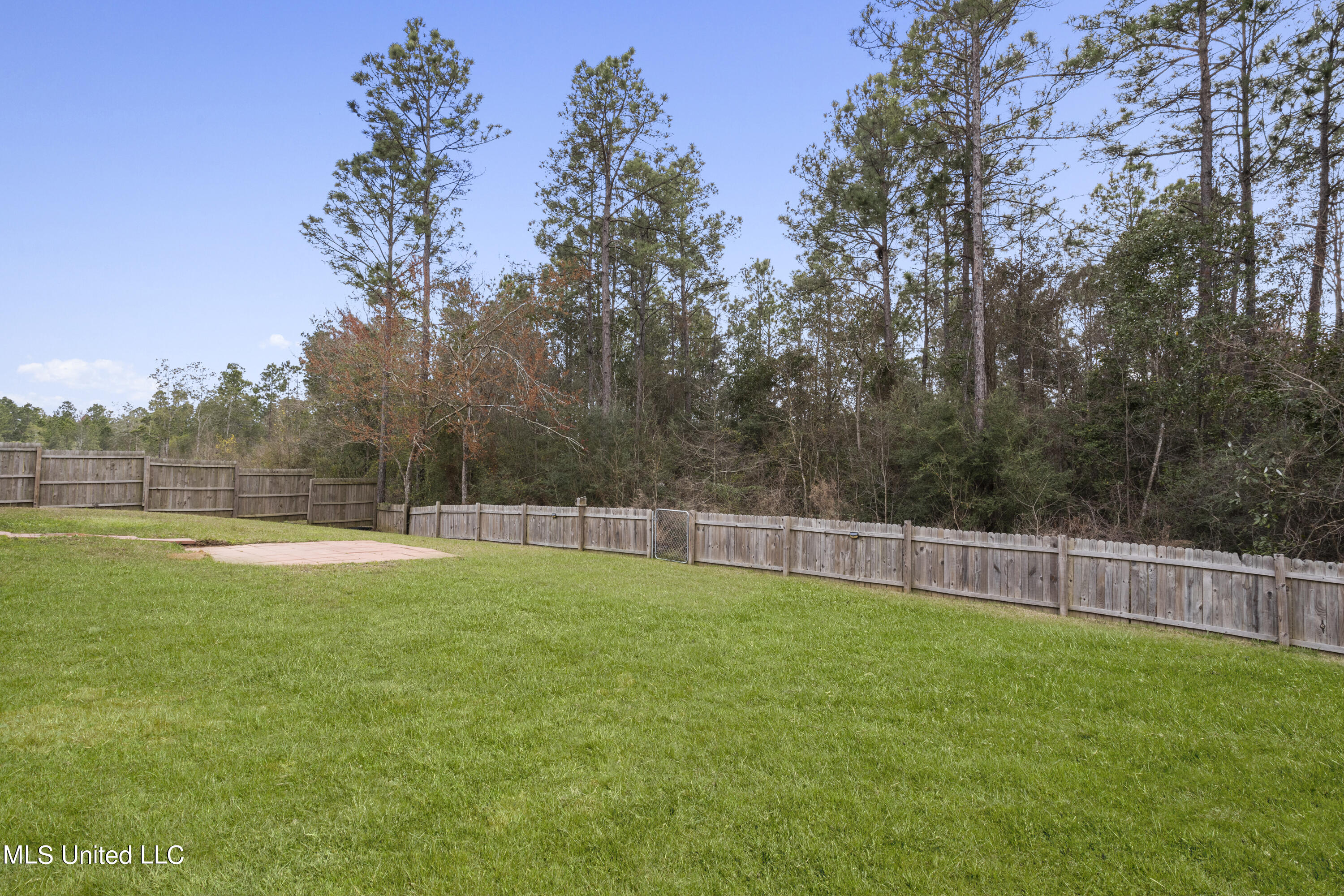 6261 Roxanne Way Biloxi, MS 39532 - Photo 30 of 37 032