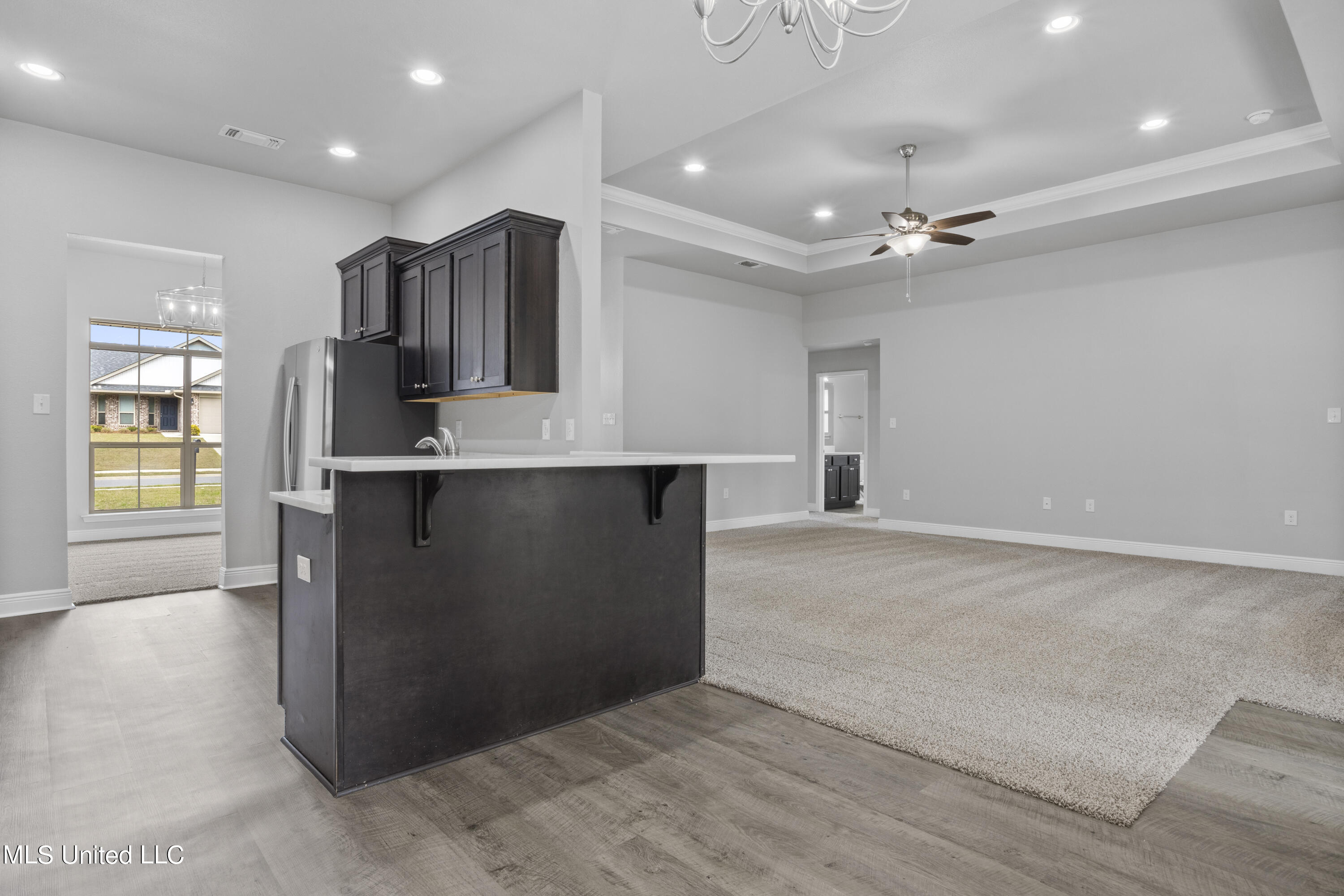 6261 Roxanne Way Biloxi, MS 39532 - Photo 9 of 37 014