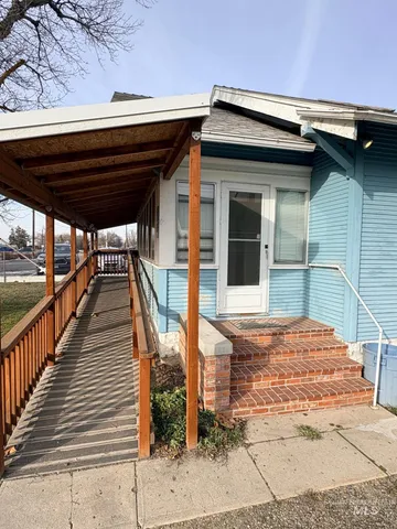 $279,900 | 627 Southwest 3rd Street, Fruitland, ID 83619