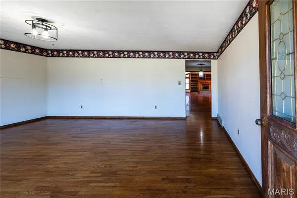 $279,000 | 1044 Oakland Drive, Jackson, MO 63755