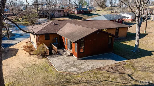 $279,000 | 1044 Oakland Drive, Jackson, MO 63755