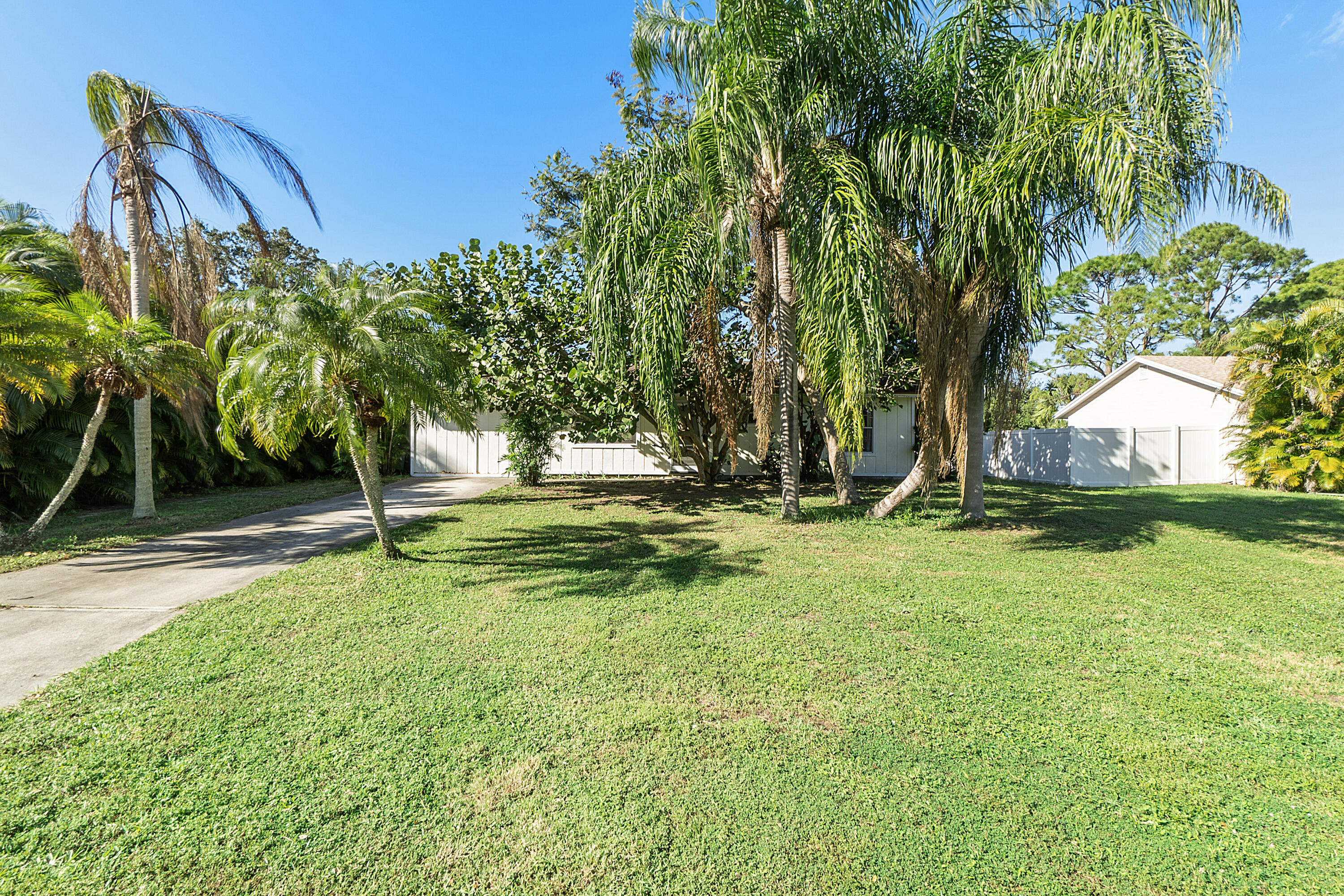873 Southwest Andrew Road Port St. Lucie, FL 34953 - Photo 3 of 29 873_SW_Andrew_Rd_003