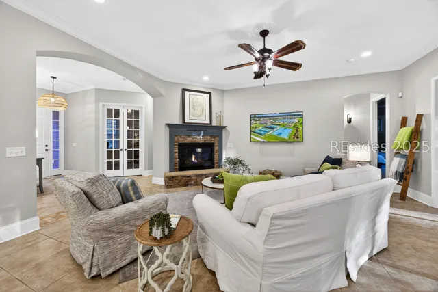 $897,000 | 15 Little Pine Court, Bluffton, SC 29910