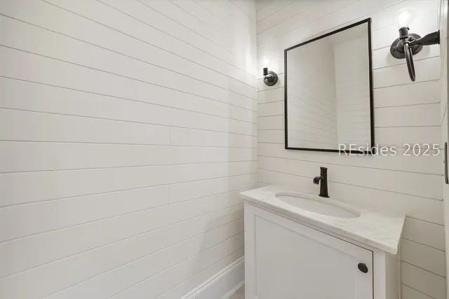 $897,000 | 15 Little Pine Court, Bluffton, SC 29910