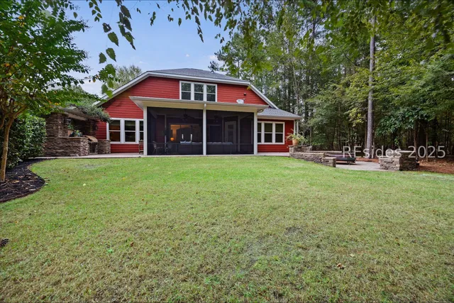 $897,000 | 15 Little Pine Court, Bluffton, SC 29910