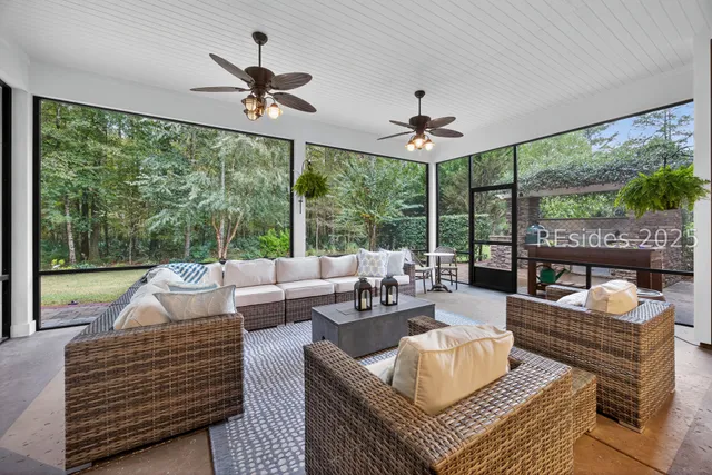 $897,000 | 15 Little Pine Court, Bluffton, SC 29910