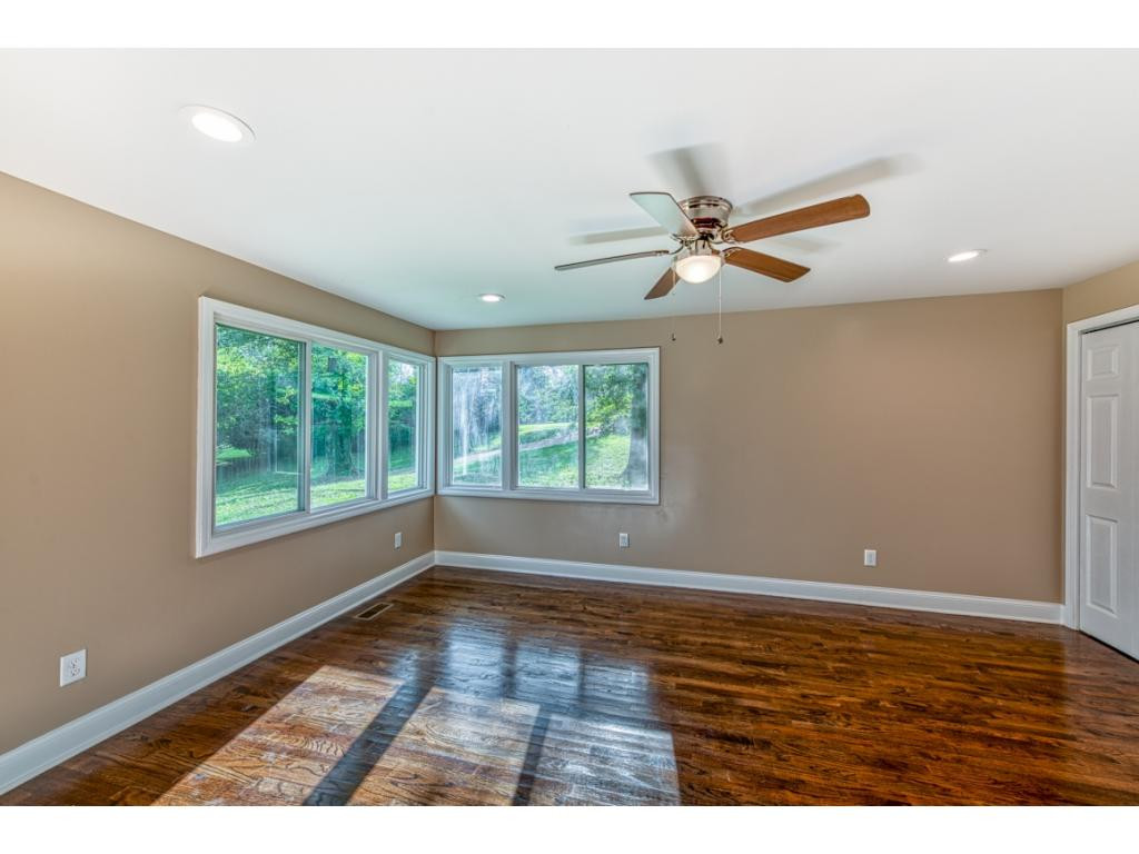 300 Fieldcrest Road Bristol, TN 37620 - Photo 15 of 36 Photo 15