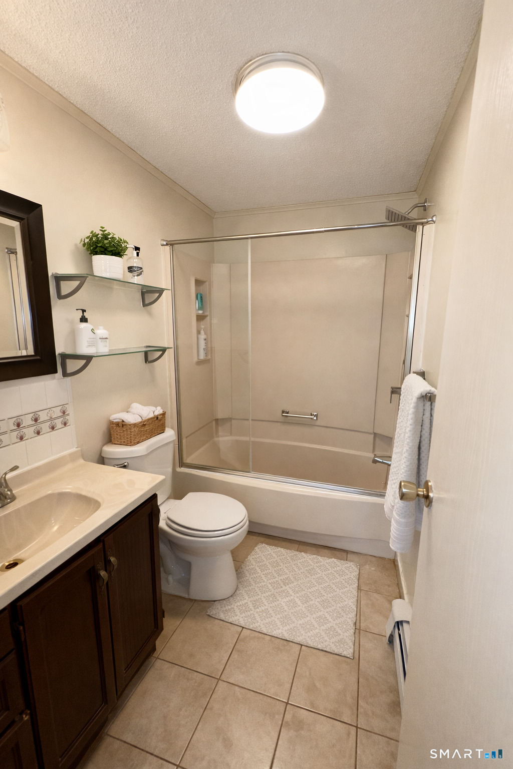 53 Farmstead Circle Bloomfield, CT 06002 - Photo 8 of 18