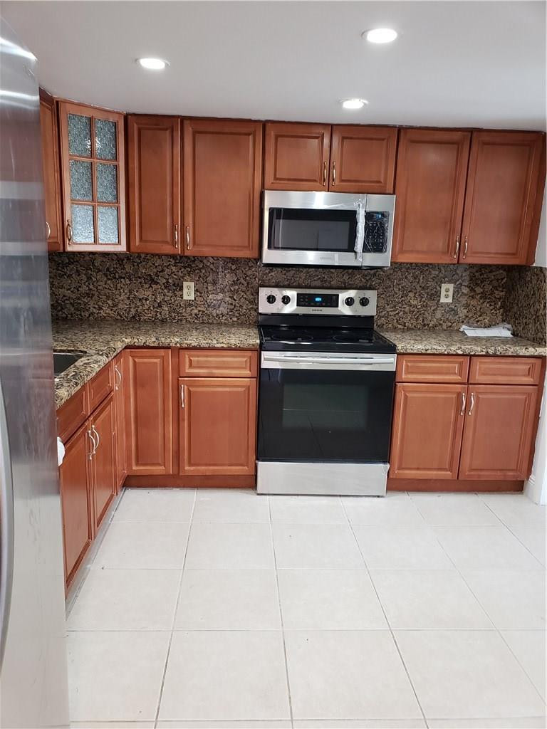 4012 Inverrary Drive, Unit B7 Lauderhill, FL 33319 - Photo 5 of 21 Photo 5