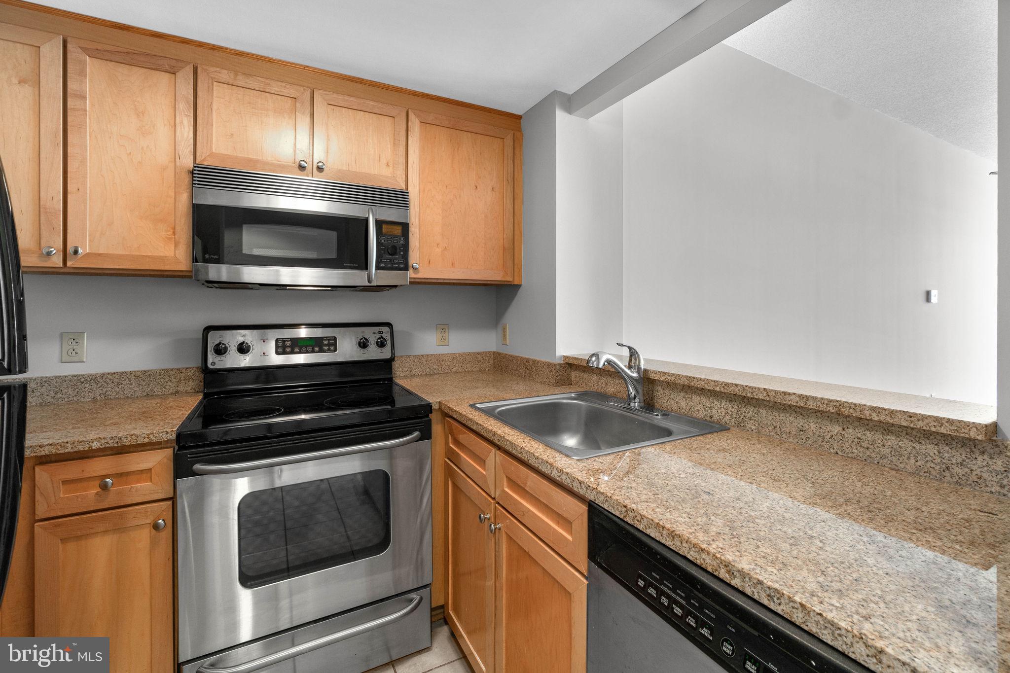 1150 K Street Northwest, Unit 1408 Washington, DC 20005 - Photo 17 of 29 Kitchen