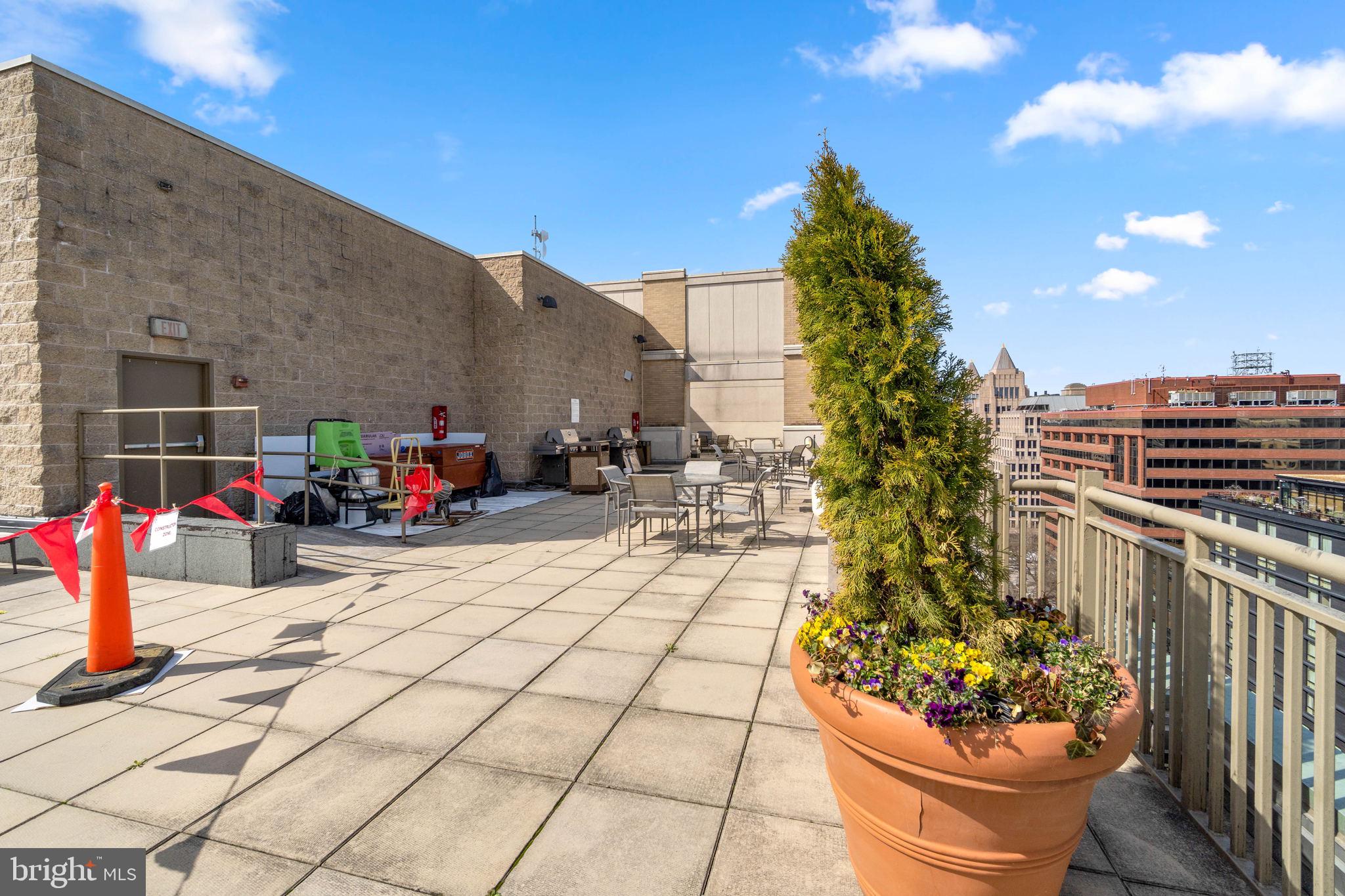 1150 K Street Northwest, Unit 1408 Washington, DC 20005 - Photo 28 of 29 Rooftop Terrace