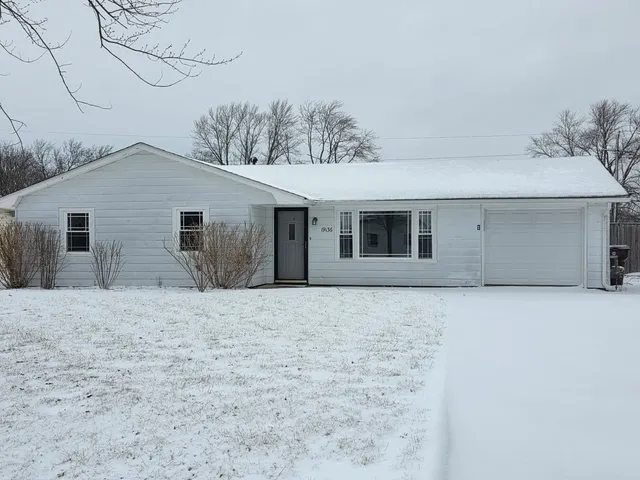 $2,400 | 19136 Jacquie Avenue, Romeoville, IL 60446