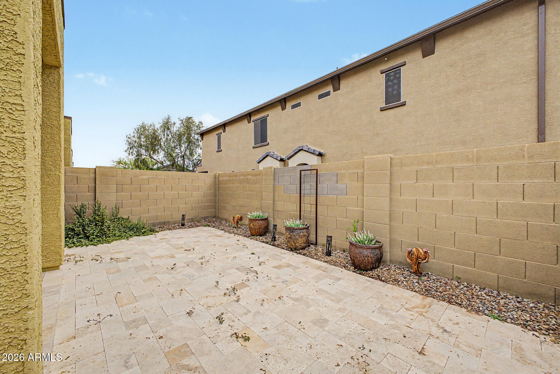 2725 East Mine Creek Road, Unit 1187 Phoenix, AZ 85024 - Photo 27 of 37 a view of a backyard