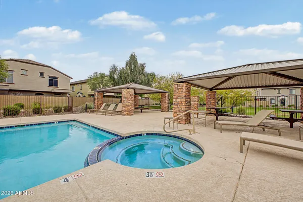 $425,000 | 2725 East Mine Creek Road, Unit 1187, Phoenix, AZ 85024