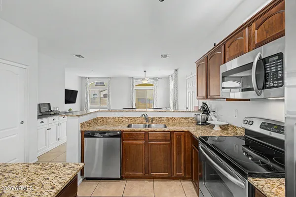 $425,000 | 2725 East Mine Creek Road, Unit 1187, Phoenix, AZ 85024