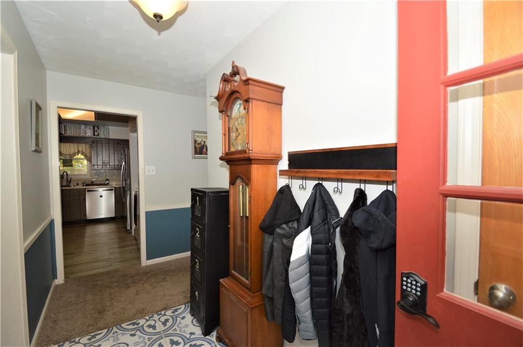 6111 South Carroll Road Indianapolis, IN 46259 - Photo 4 of 41 Gallery Image 4