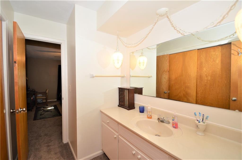 6111 South Carroll Road Indianapolis, IN 46259 - Photo 33 of 41 Gallery Image 33